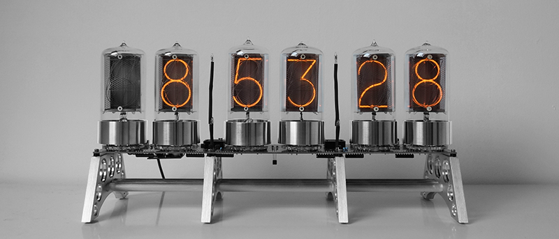 nixie clock with 2,1" digit height (RZ568M)